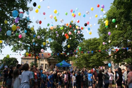 Luftballonsteigen 25 Jahre FESW